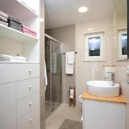 Legacy * Krusvar